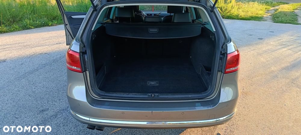 Volkswagen Passat 2.0 TDI Comfortline DSG - 17