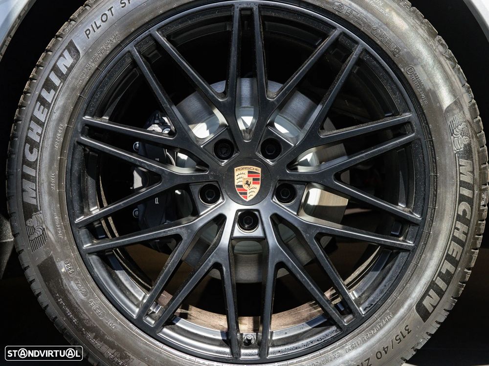 Porsche Cayenne Coupé E-Hybrid Black Edition - 18