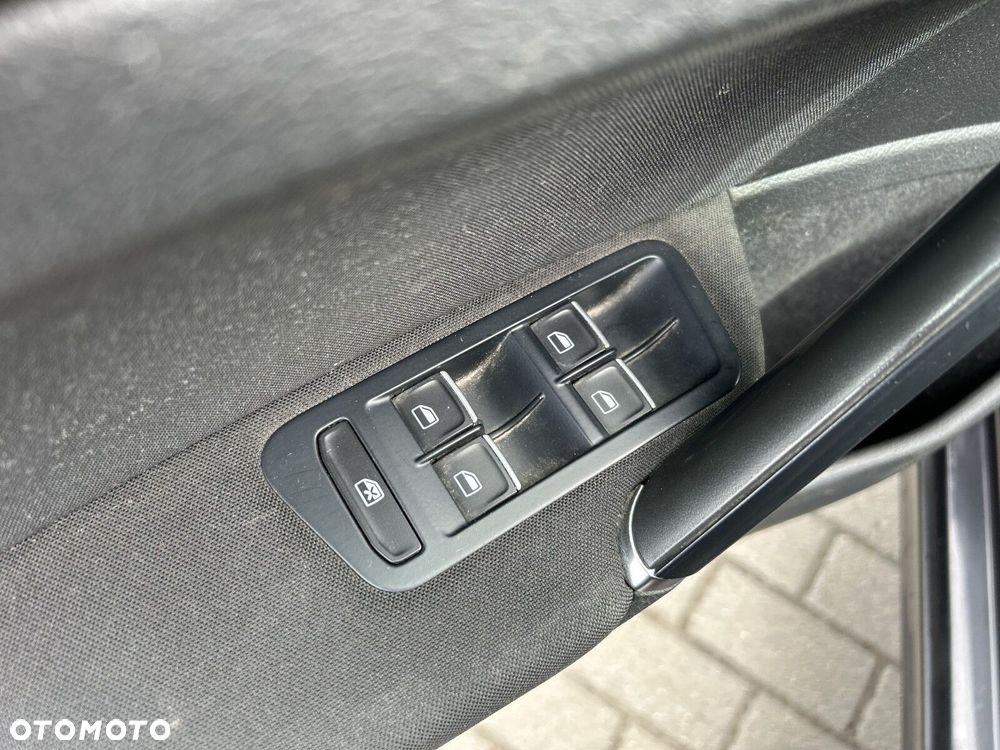 Volkswagen Golf 1.4 TSI BMT Highline - 11