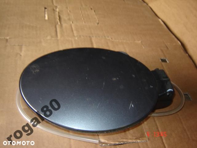 VW BEETLE 5C KLAPKA WLEWU PALIWA LD7R IDEAŁ - 1