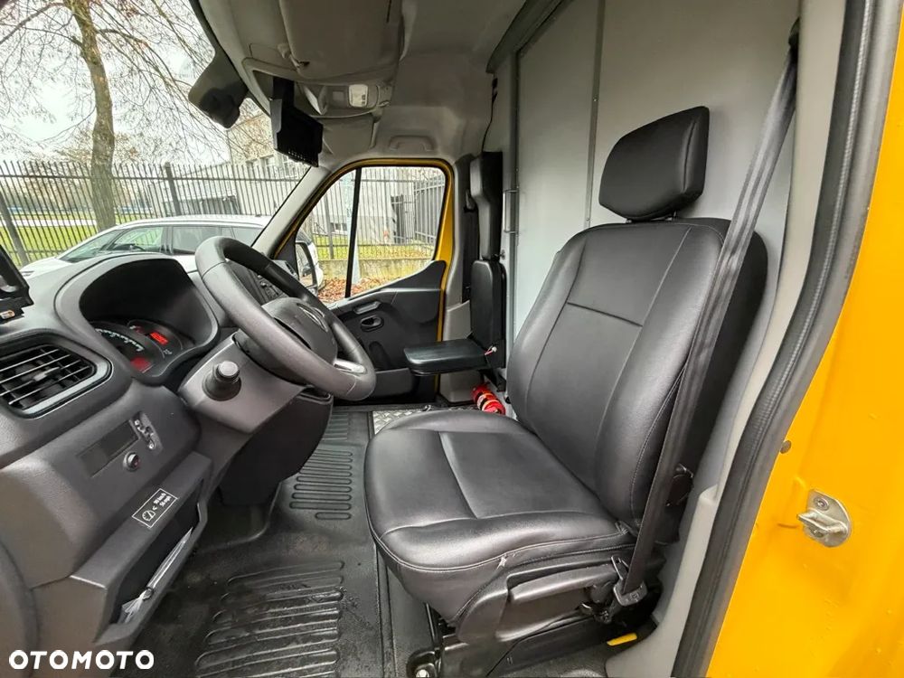 Renault e-Master - 13