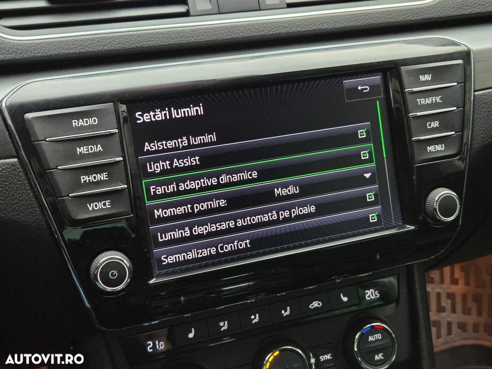 Skoda Superb 2.0 TDI DSG Style - 16