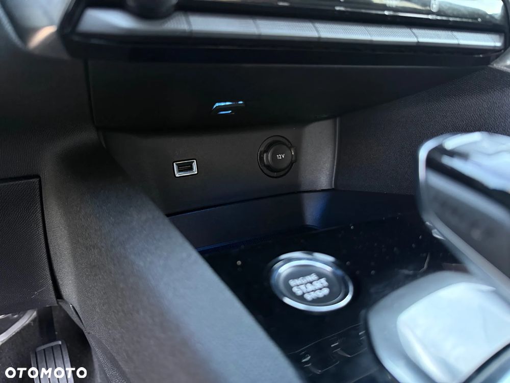 Peugeot 3008 1.6 PureTech Hybrid PHEV Allure Pack S&S EAT8 - 24