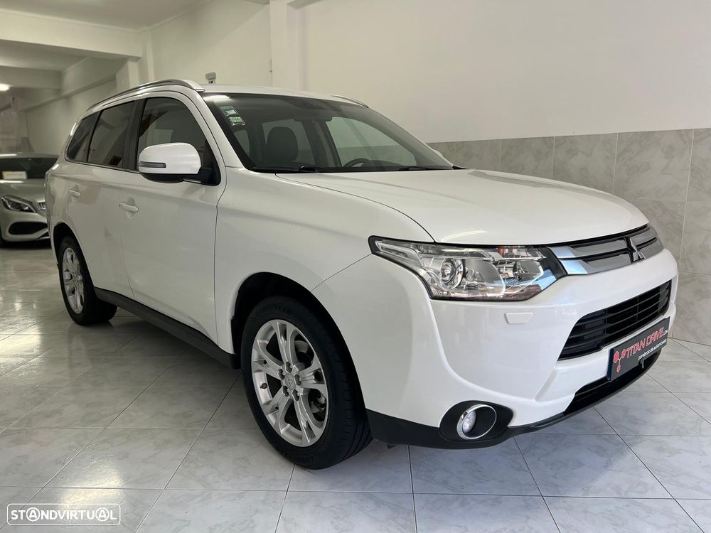 Mitsubishi Outlander 2.2 DI-D Instyle Navi - 7