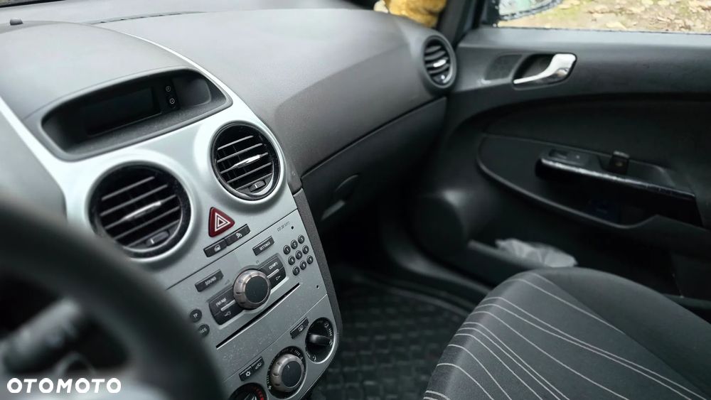 Opel Corsa 1.2 16V - 6