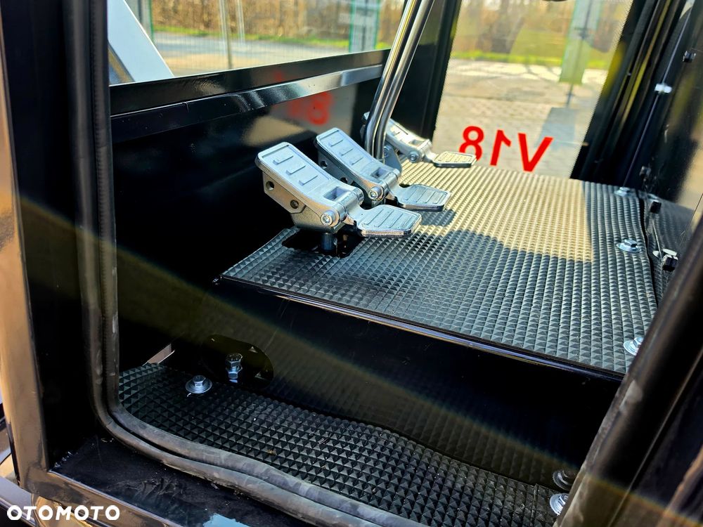 Inny Nowa minikoparka VORQ V18 - KUBOTA D722 , 3 łyżki w zestawie - 17