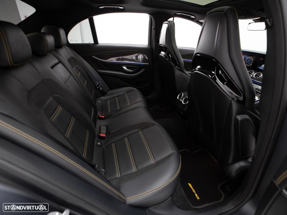 Mercedes-Benz E 63 AMG S 4-Matic+ - 13