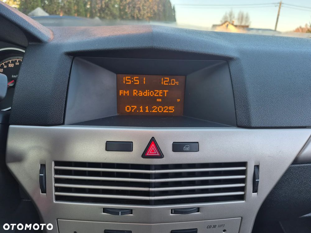 Opel Astra 1.4 Enjoy - 24