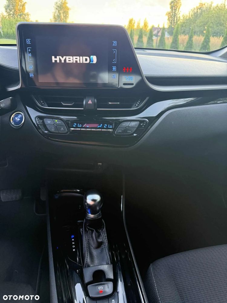 Toyota C-HR Hybrid Team Deutschland - 6