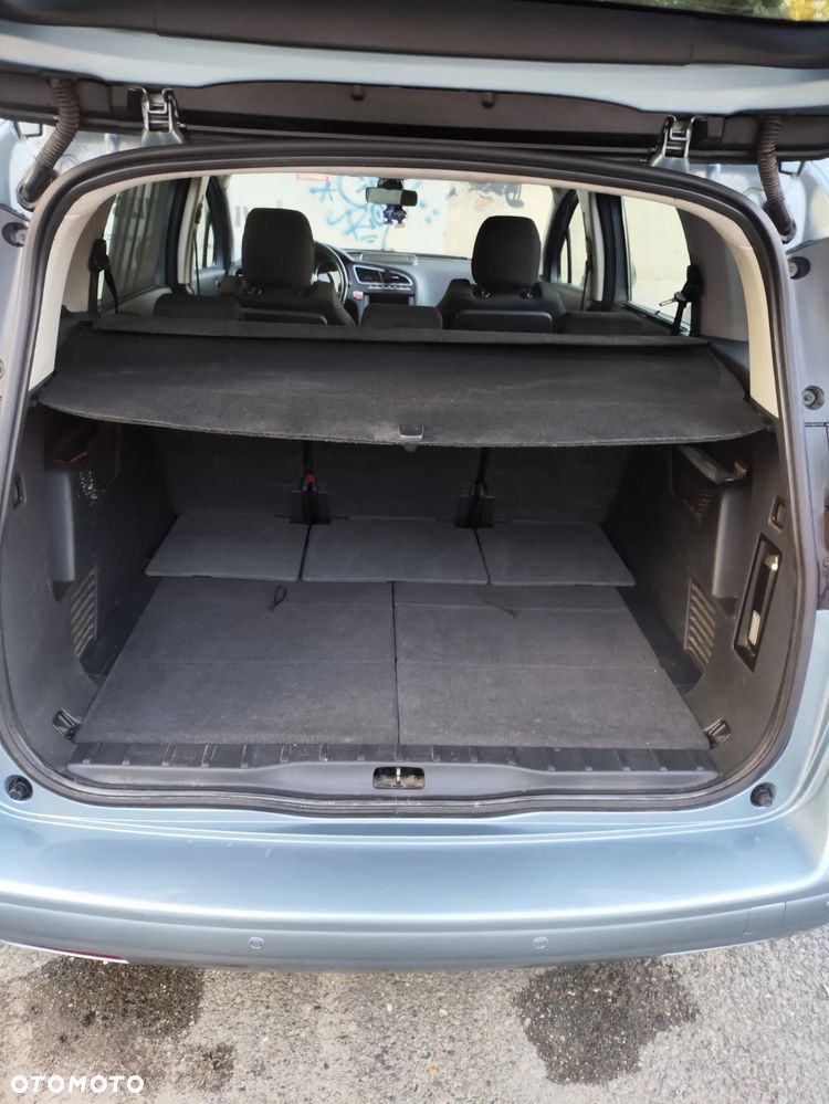 Peugeot 5008 HDI FAP 110 EGS6 Premium - 14