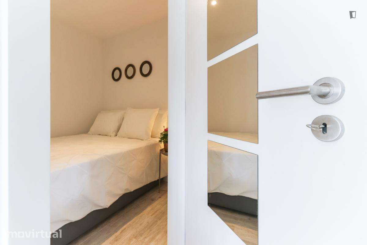 Apartamento com 1 quartos - localizado em Ajuda Lisbon - Grande imagem: 2/15