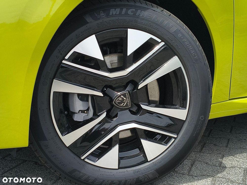 Peugeot 208 - 11