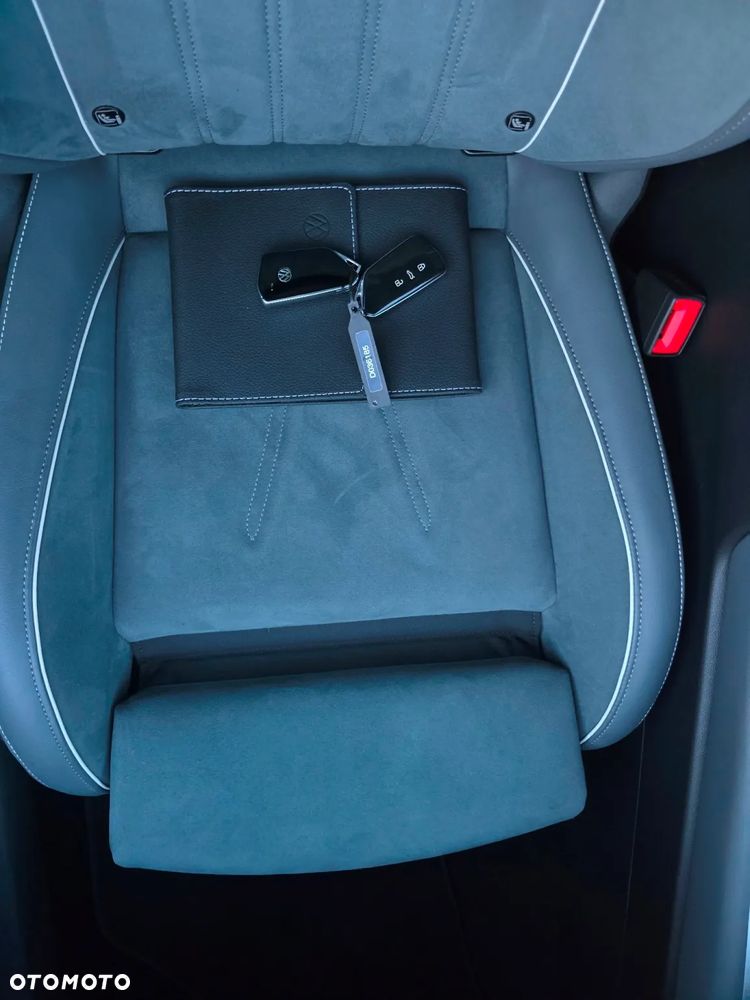 Volkswagen Passat 2.0 TDI EVO Essence DSG - 19