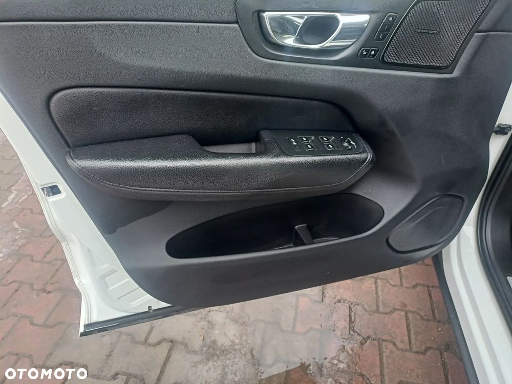 Volvo XC 60 D4 AWD Geartronic Inscription - 16