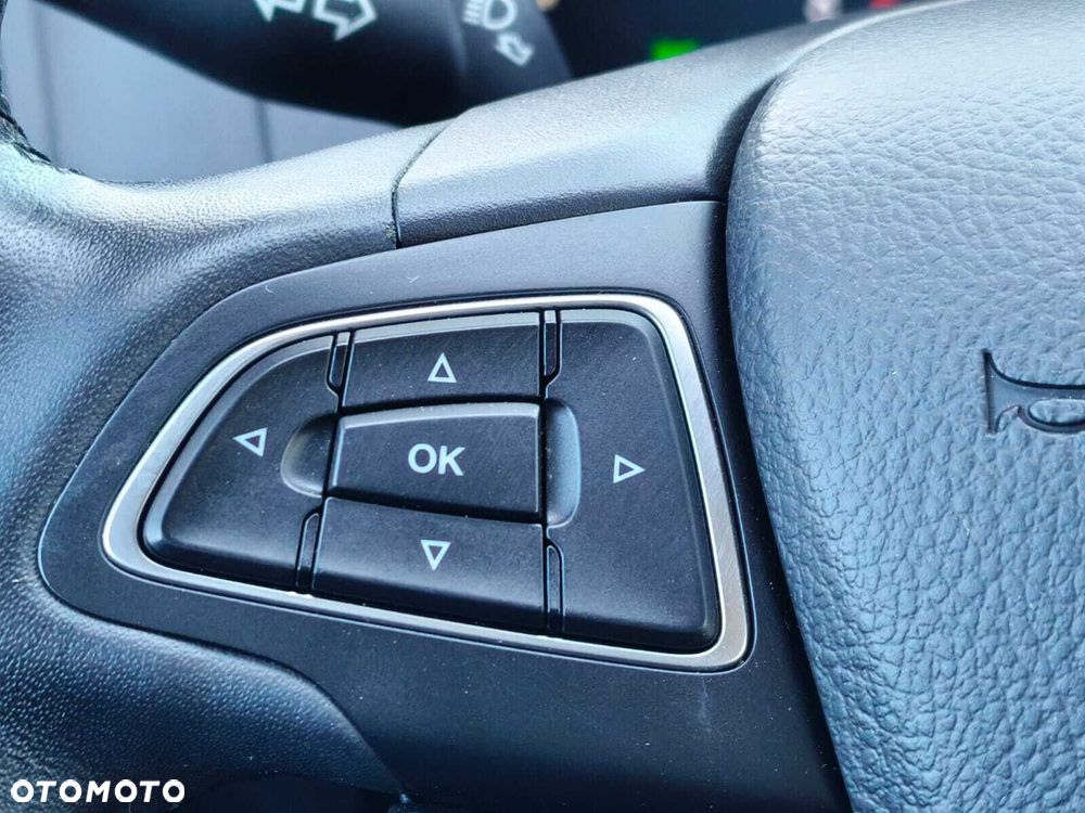 Ford Focus 1.6 SYNC Edition - 22