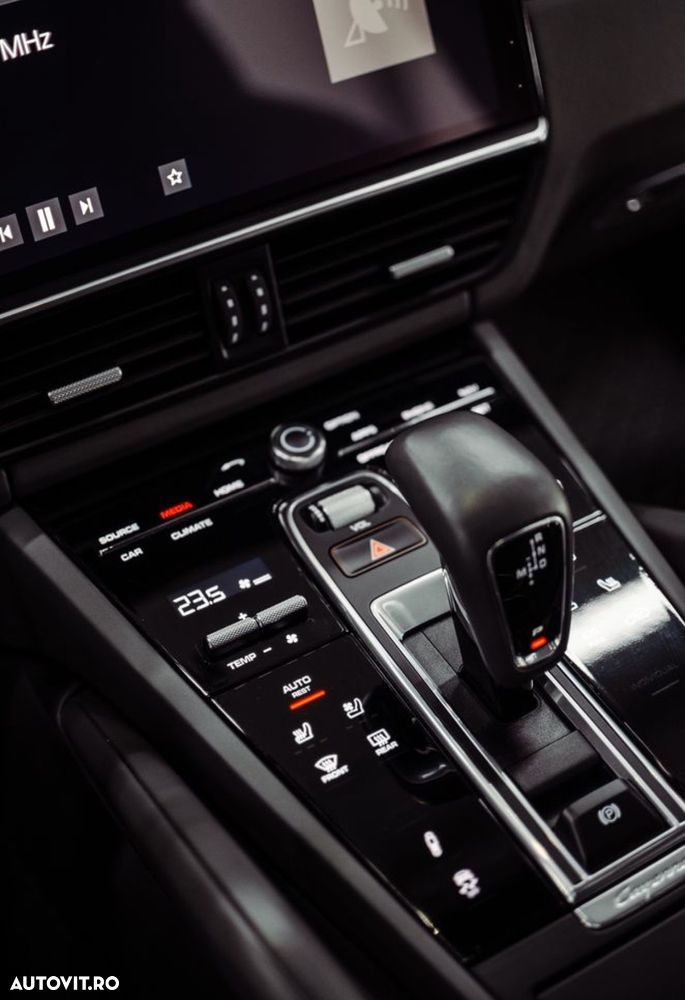 Porsche Cayenne Coupe - 8