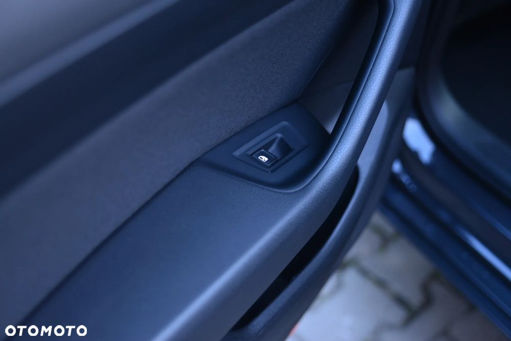 Volkswagen Passat - 19