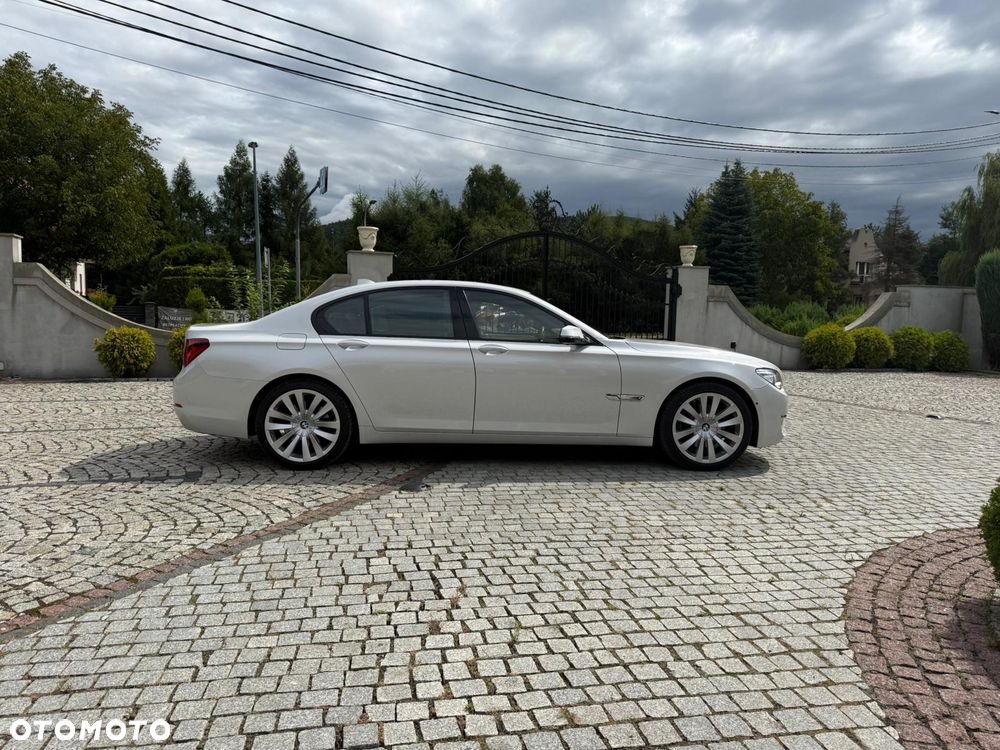 BMW Seria 7 730d xDrive Edition Exclusive - 10
