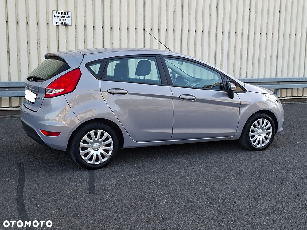 Ford Fiesta - 10