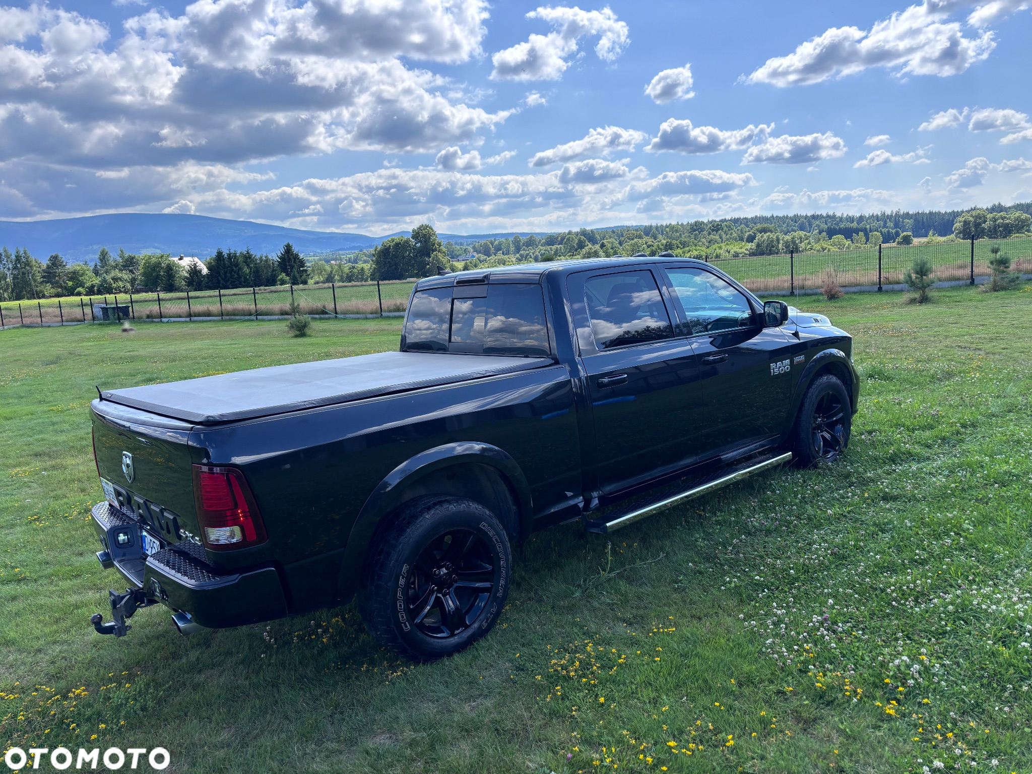 Dodge RAM 1500 5.7 4x4 - 5