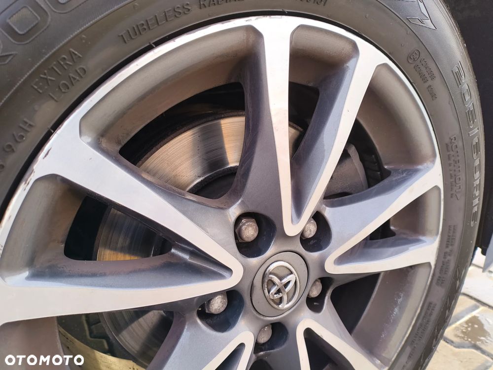 Toyota Avensis 1.8 Premium - 7