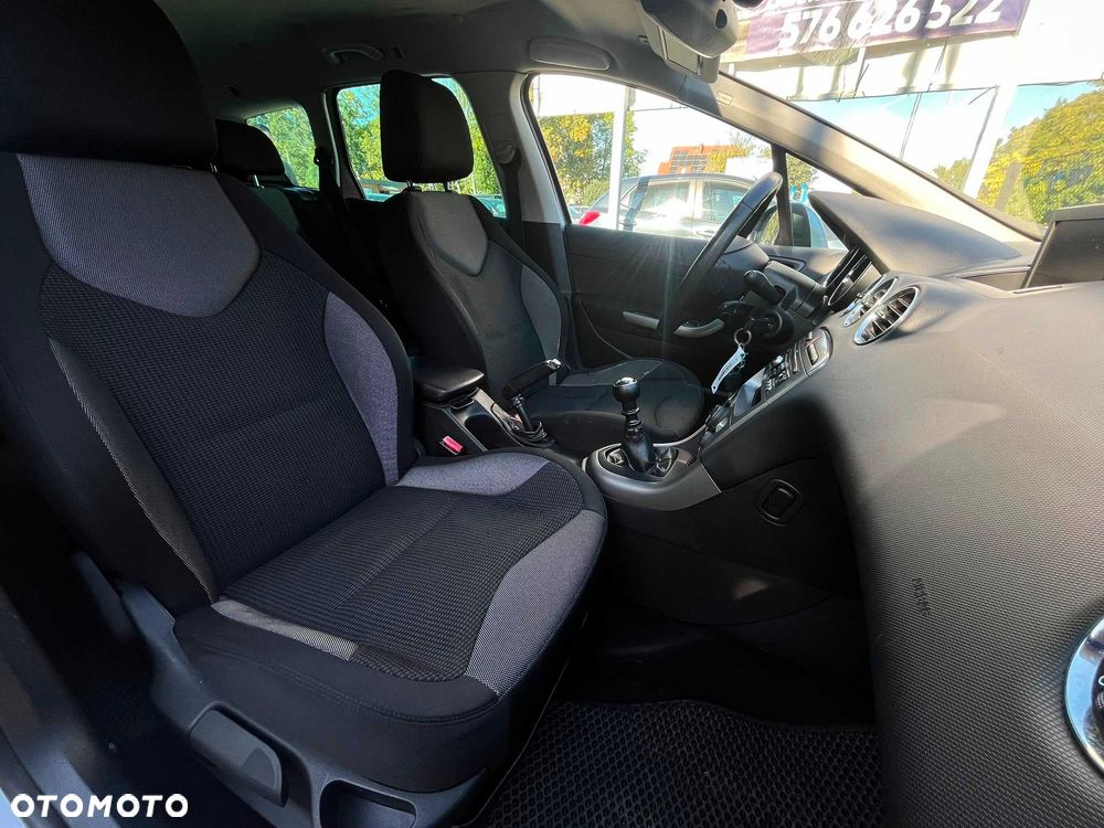 Peugeot 308 - 7
