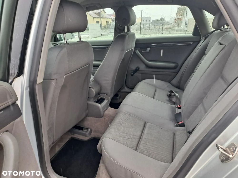 Audi A4 Limousine - 2