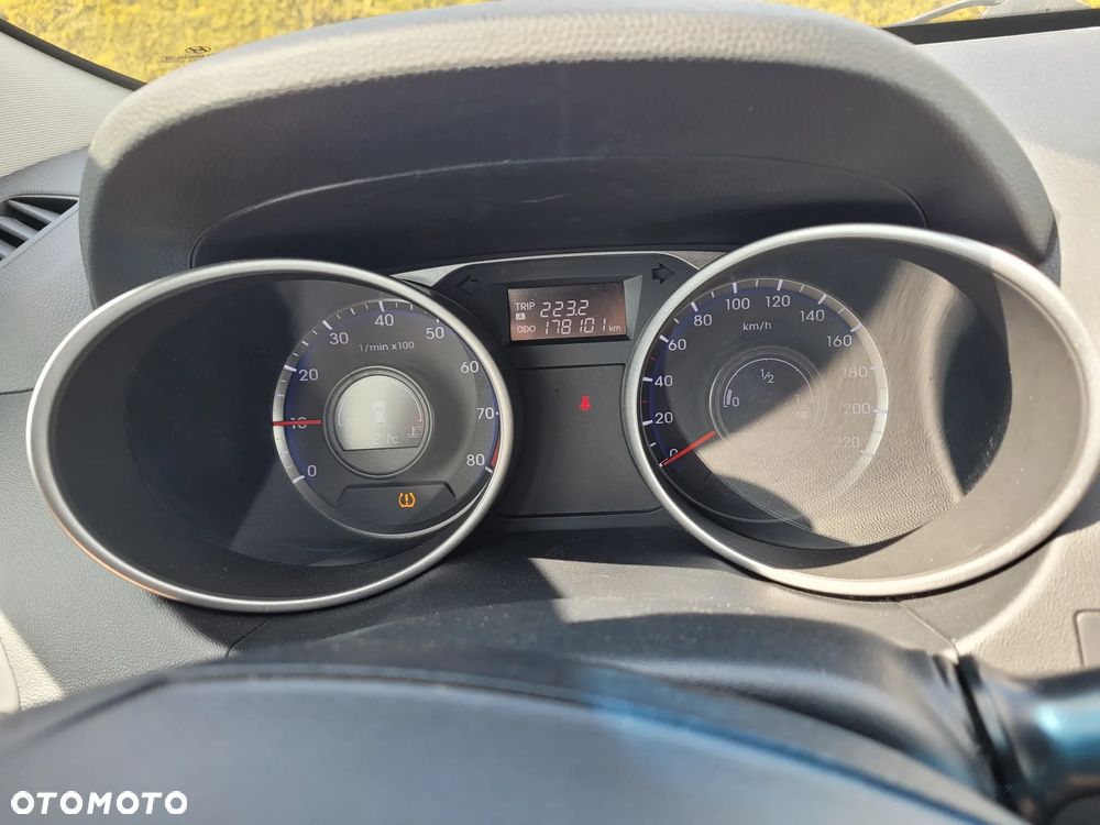 Hyundai ix35 - 9