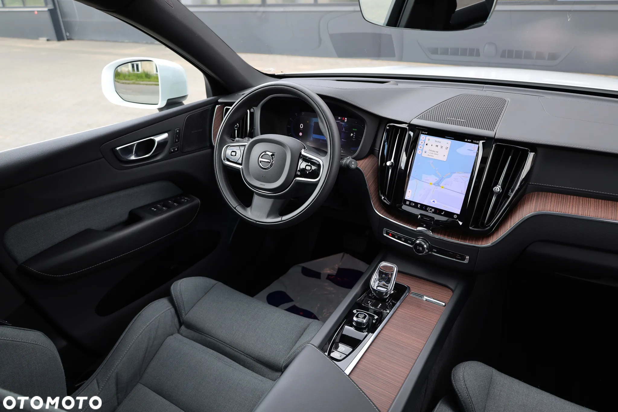 Volvo XC 60 T6 AWD Plug-In Hybrid Inscription - 26