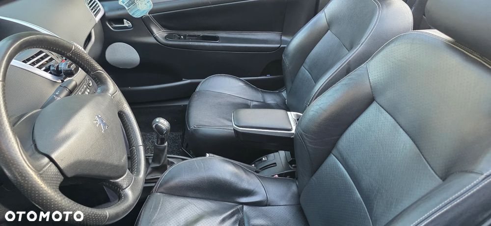 Peugeot 207 CC 1.6 Sport - 12