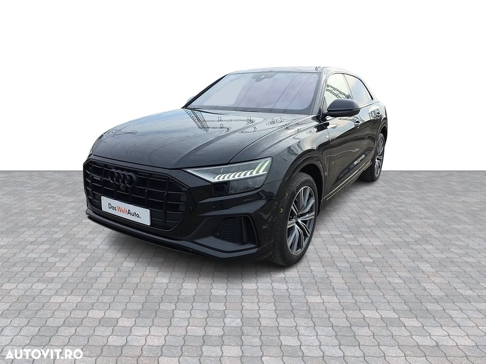 Audi Q8 - 1