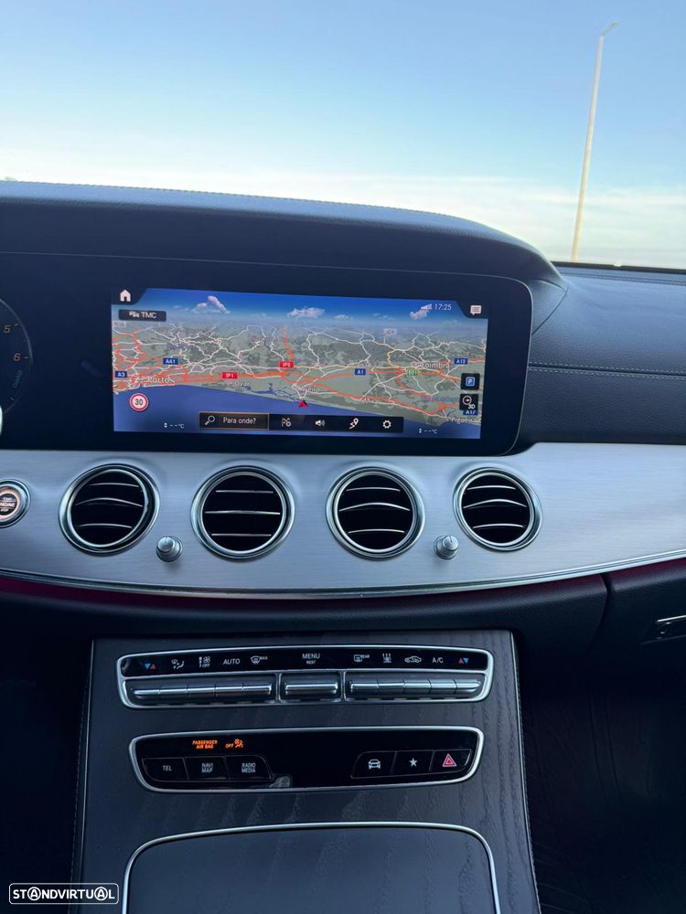Mercedes-Benz E 300 de 4Matic 9G-TRONIC AMG Line - 23