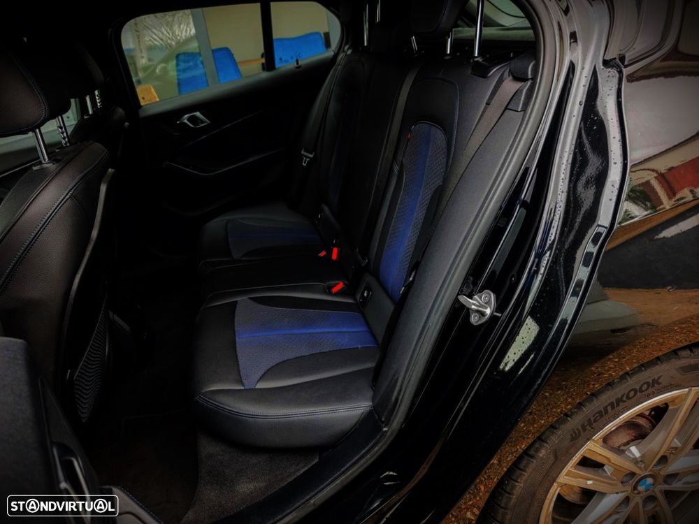 BMW 116 d Pack Desportivo M - 8