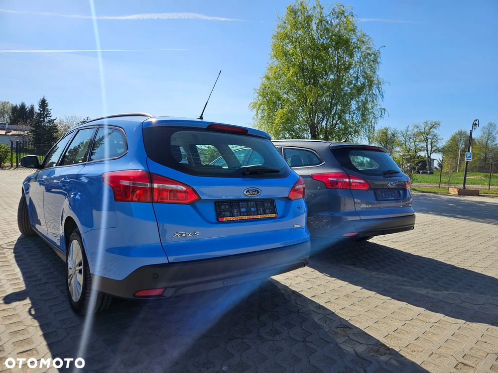 Ford Focus 1.0 EcoBoost Start-Stopp-System COOL&CONNECT DESIGN - 4