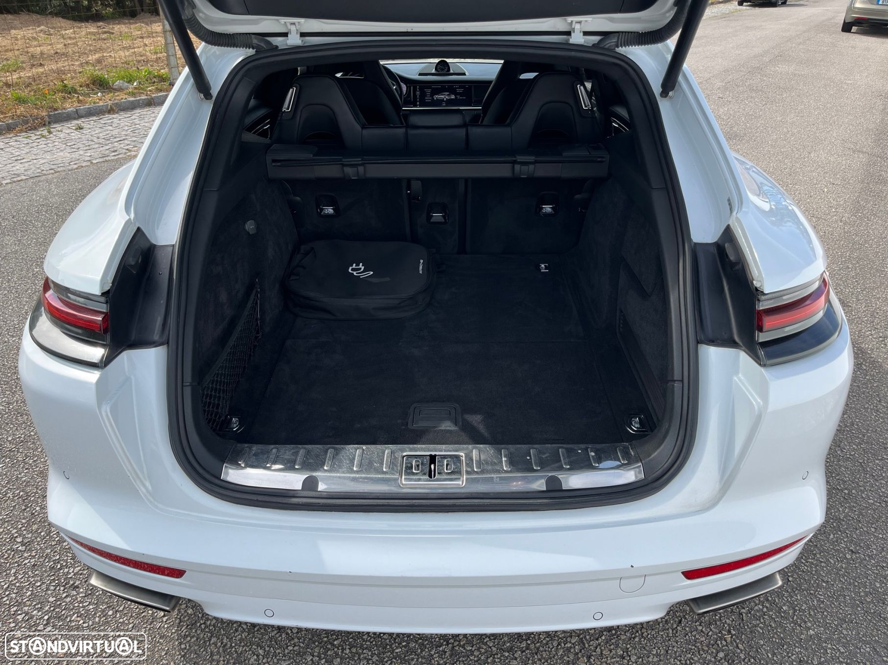 Porsche Panamera Sport Turismo 4 E-Hybrid - 56