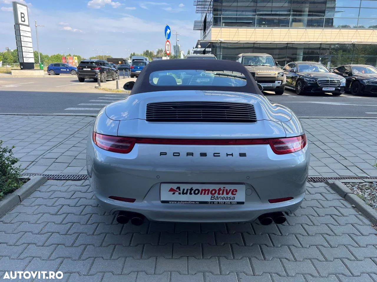 Porsche 911 Carrera 4 GTS Cabriolet PDK - 4