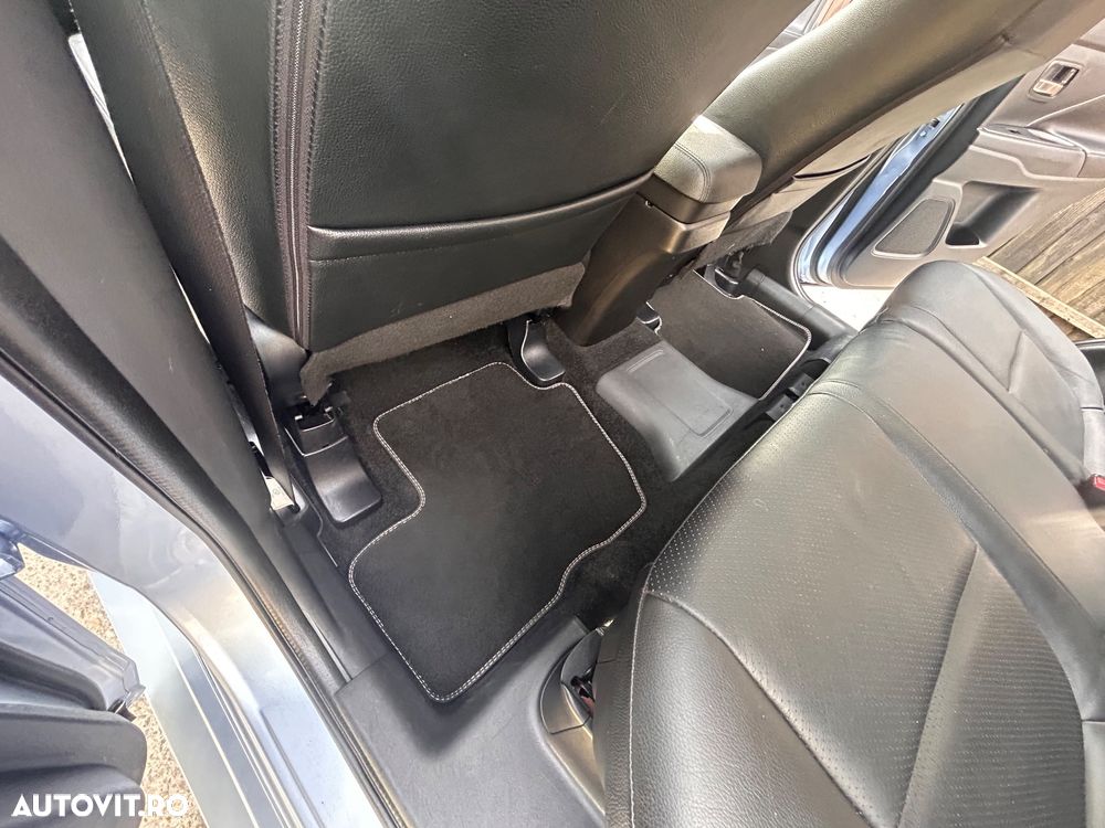 Mitsubishi Outlander ver-2-0-4wd-plus - 8