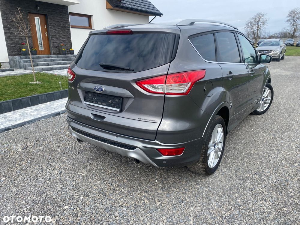 Ford Kuga 2.0 TDCi 2x4 Titanium - 37