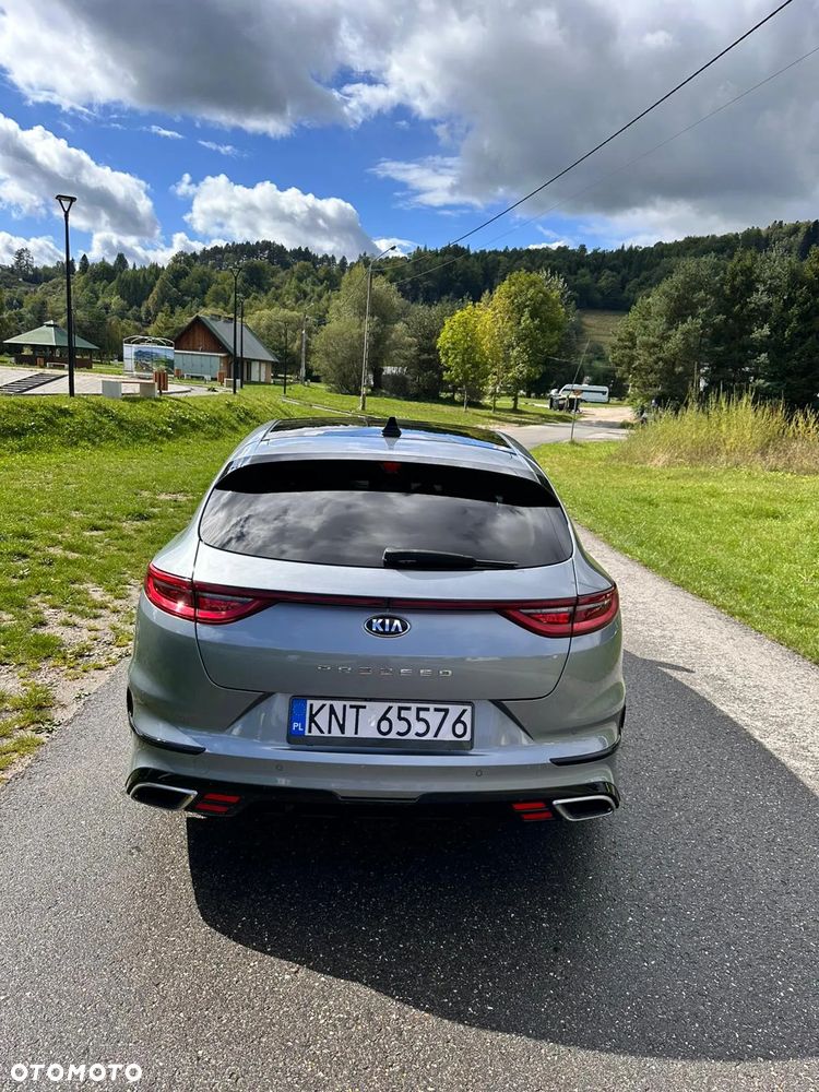 Kia ProCeed 1.6 T-GDI GT DCT - 12