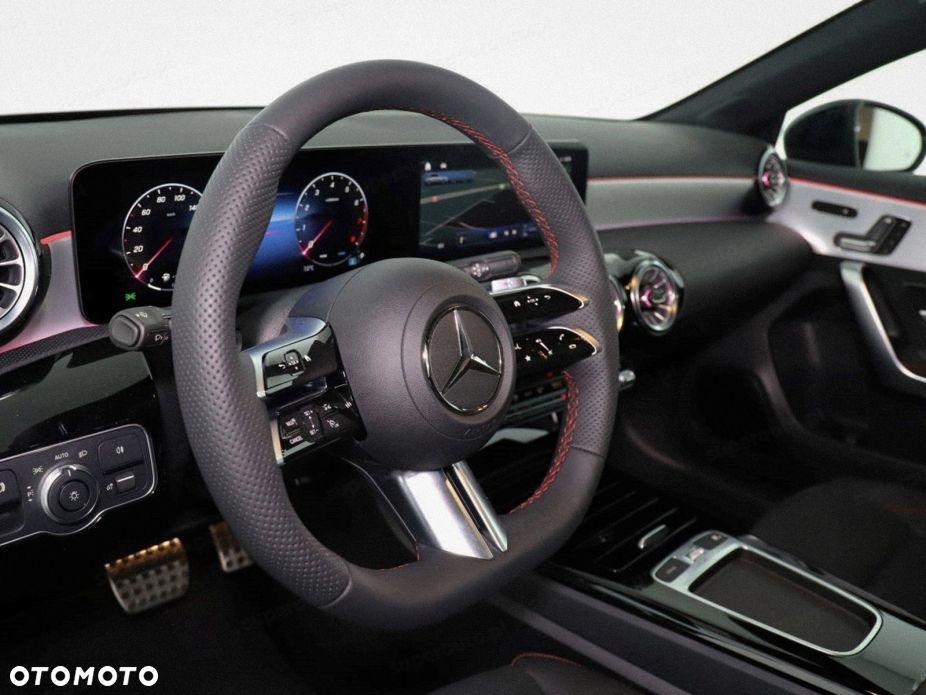 Mercedes-Benz Klasa A 200 AMG Line 7G-DCT - 9
