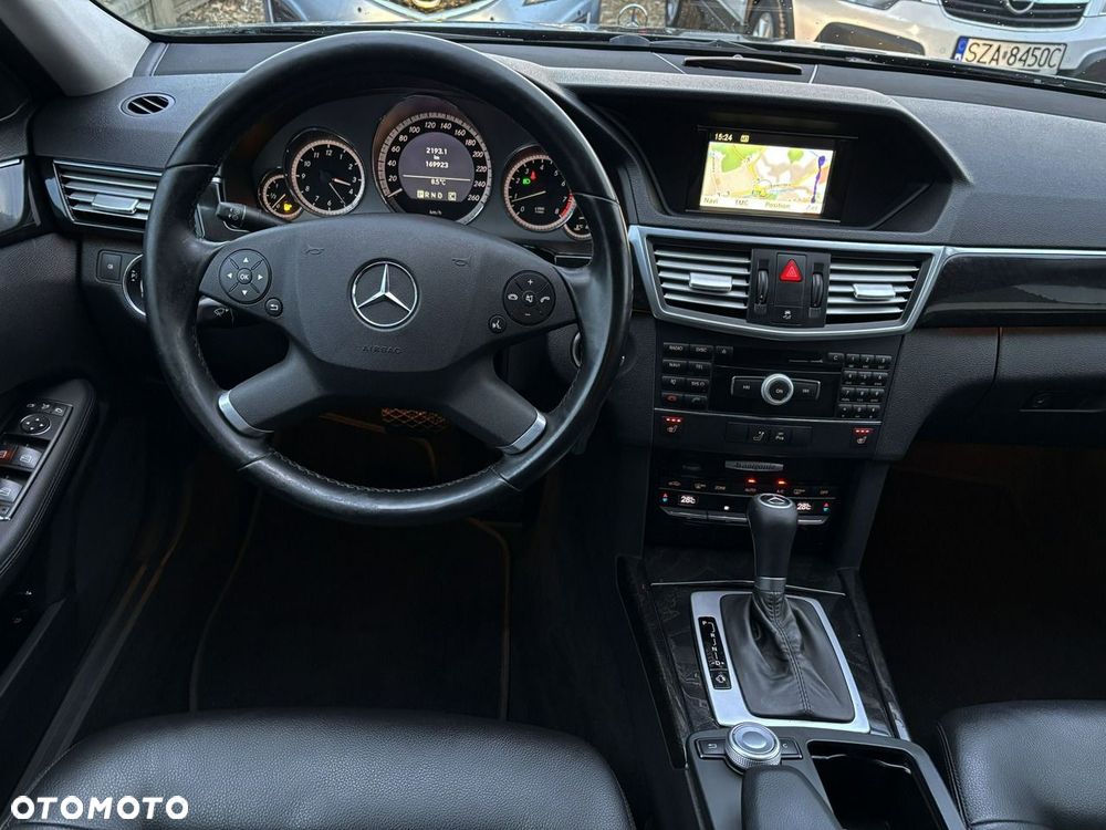 Mercedes-Benz Klasa E - 30