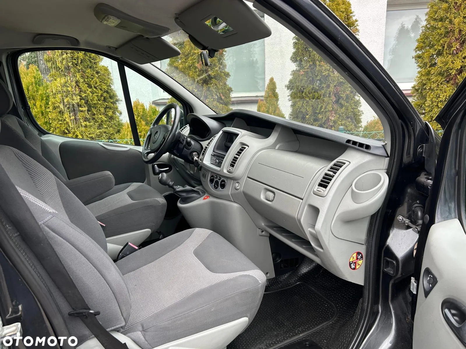 Opel Vivaro 2.5 CDTI L2H1 Life - 4