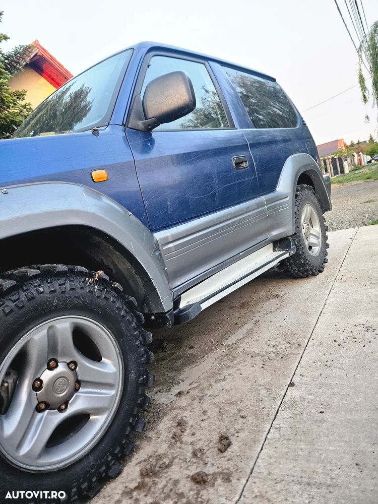 Toyota Land Cruiser - 1