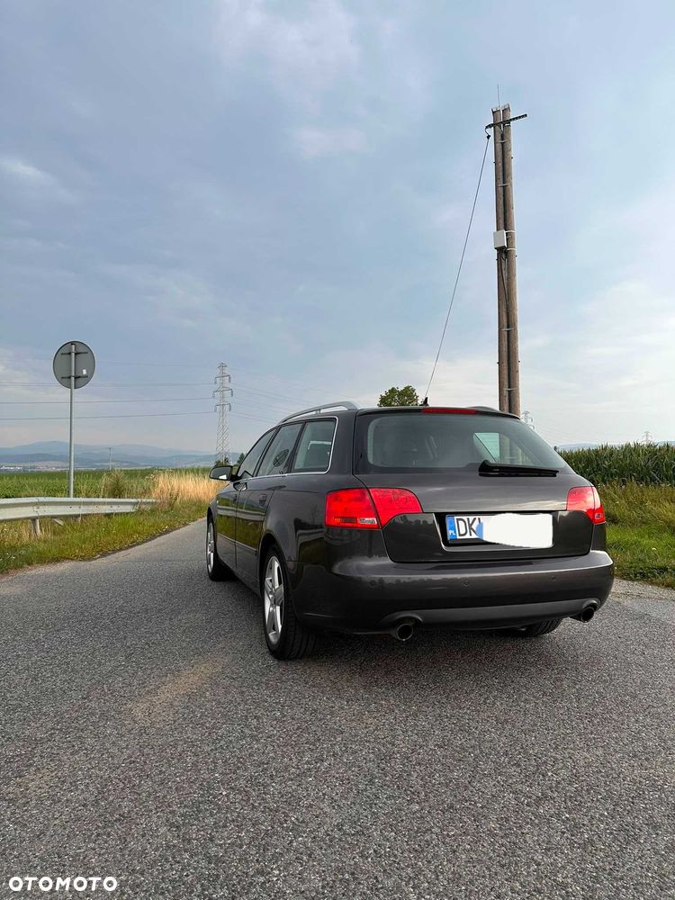 Audi A4 Avant - 4