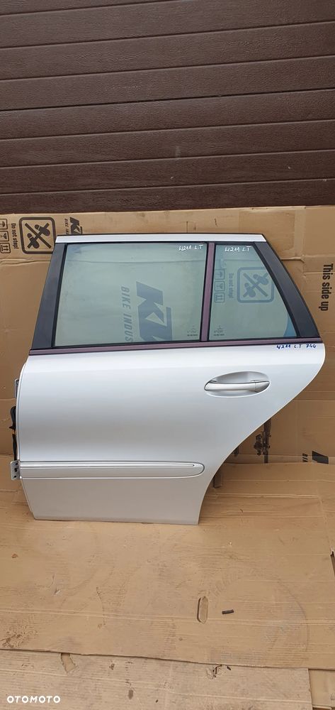 Drzwi lewy tył tylne lewe Mercedes E-Klasa W211 Kombi 744 - 1