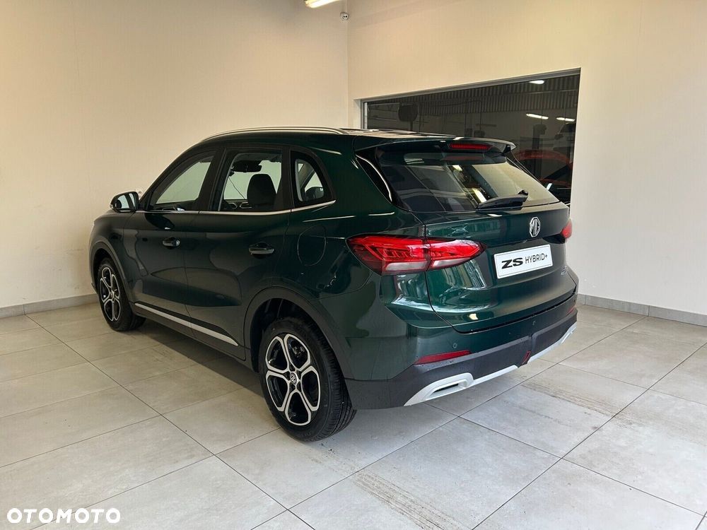 MG ZS - 6