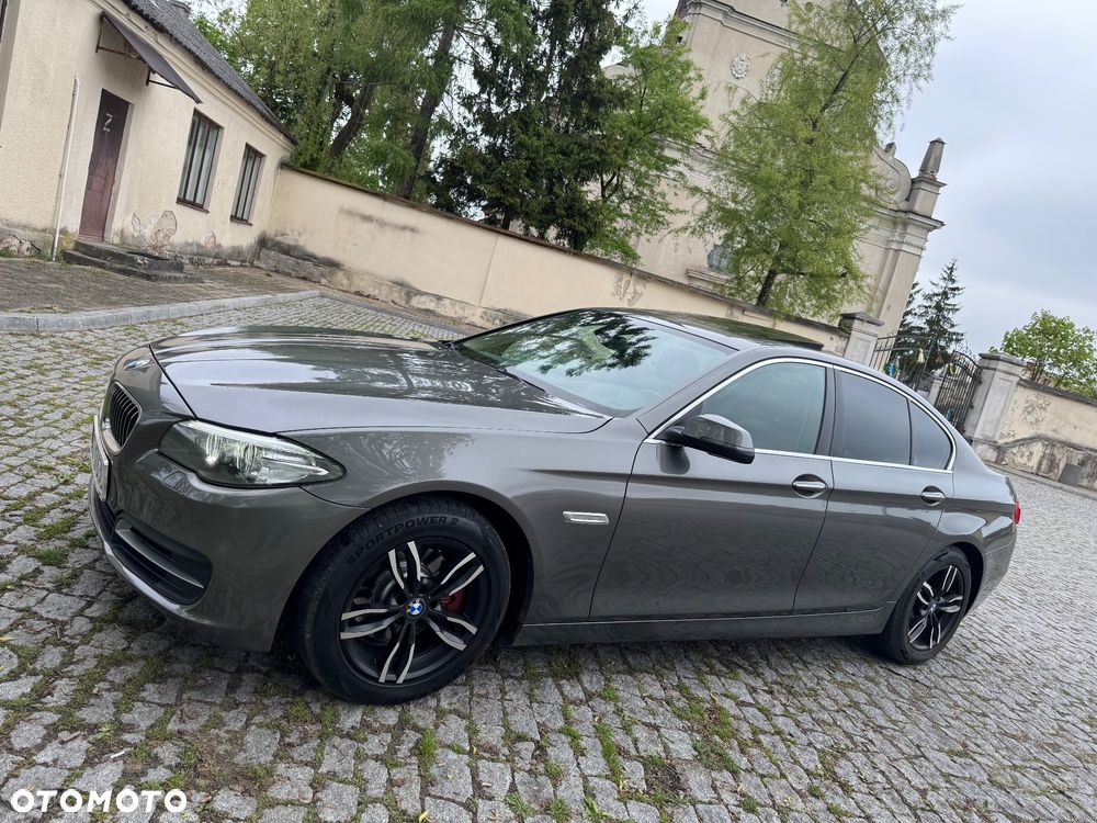 BMW Seria 5 518d Luxury Line - 11