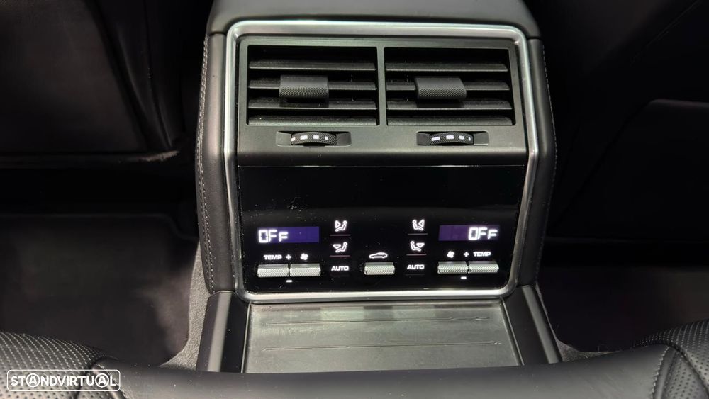 Porsche Panamera Sport Turismo 4 E-Hybrid - 21