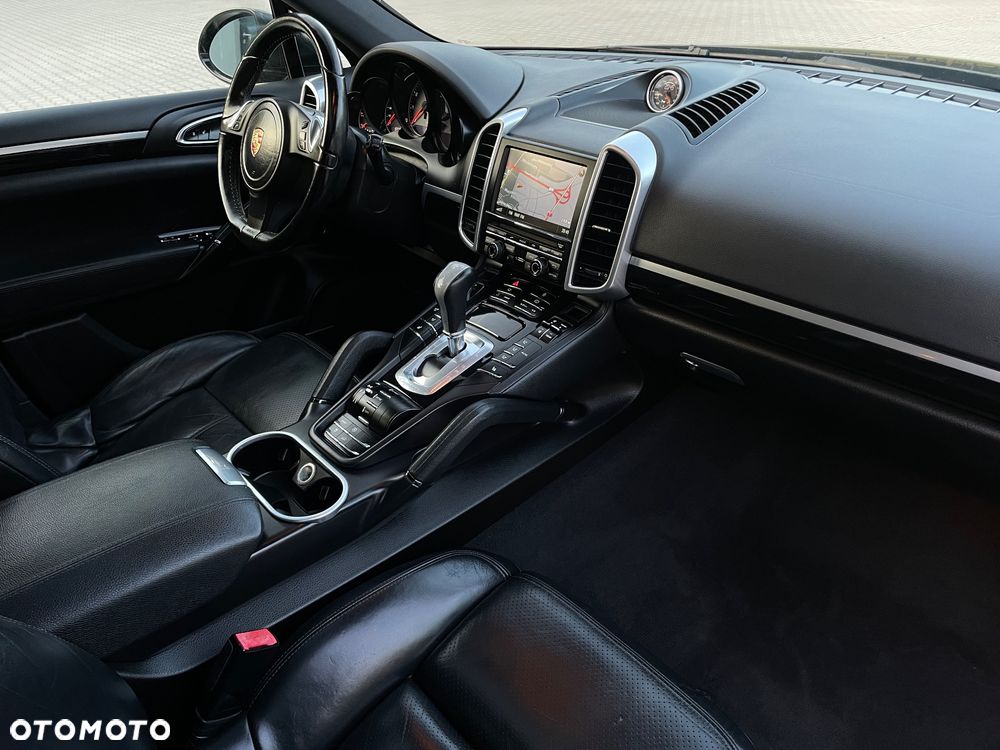 Porsche Cayenne - 11