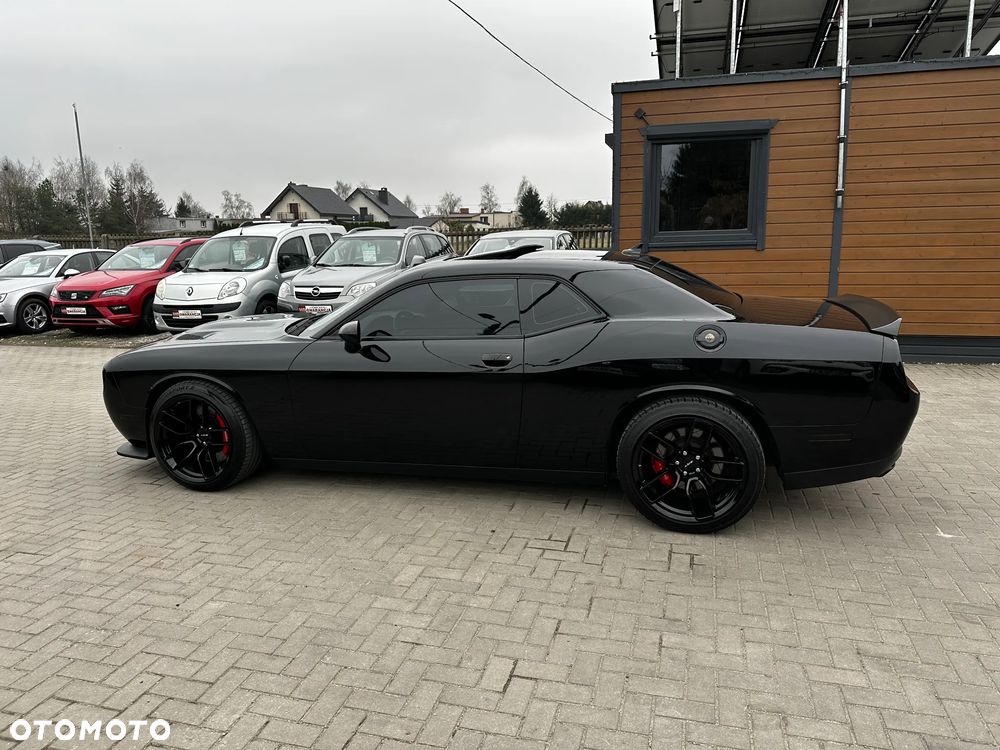Dodge Challenger - 5